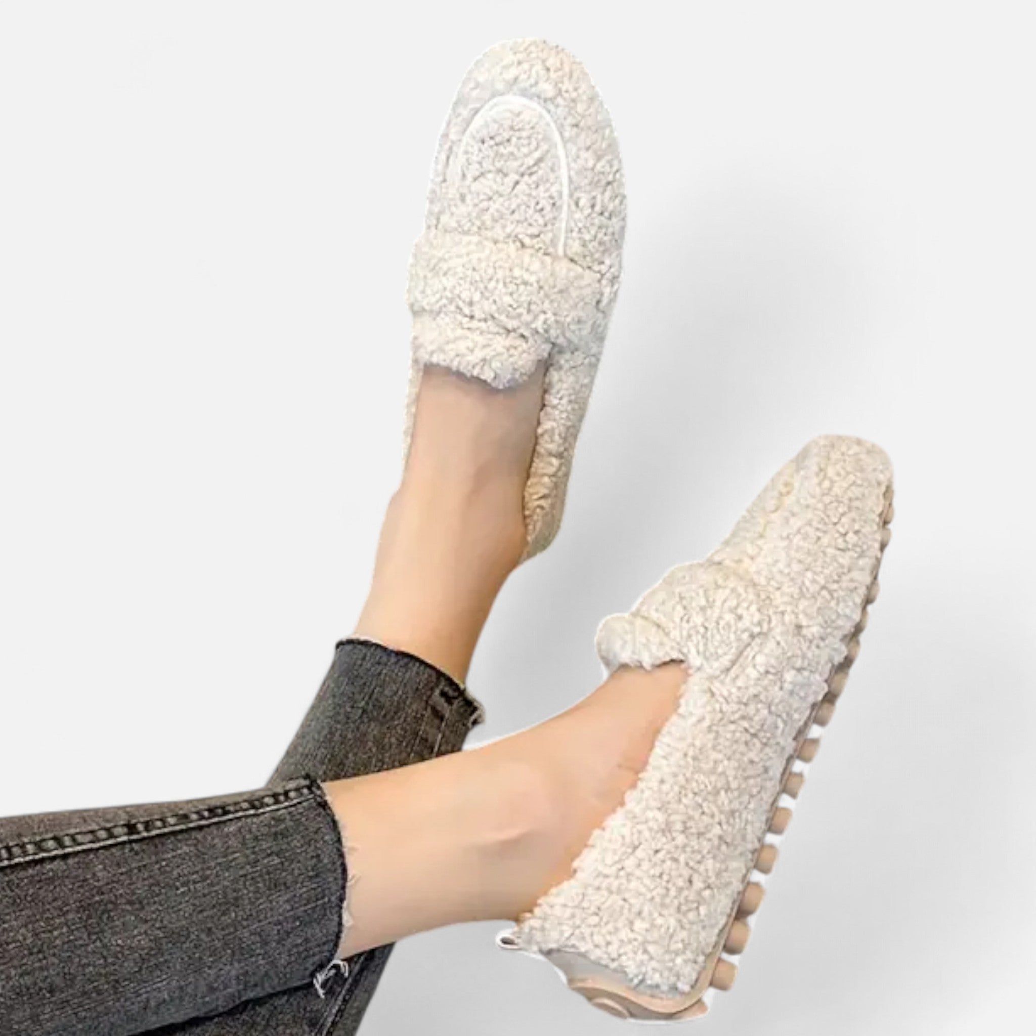 Valenta Mode | Damskie Zimowe Buty z Pluszem – Elegancja i Ciepło w Domowym Stylu