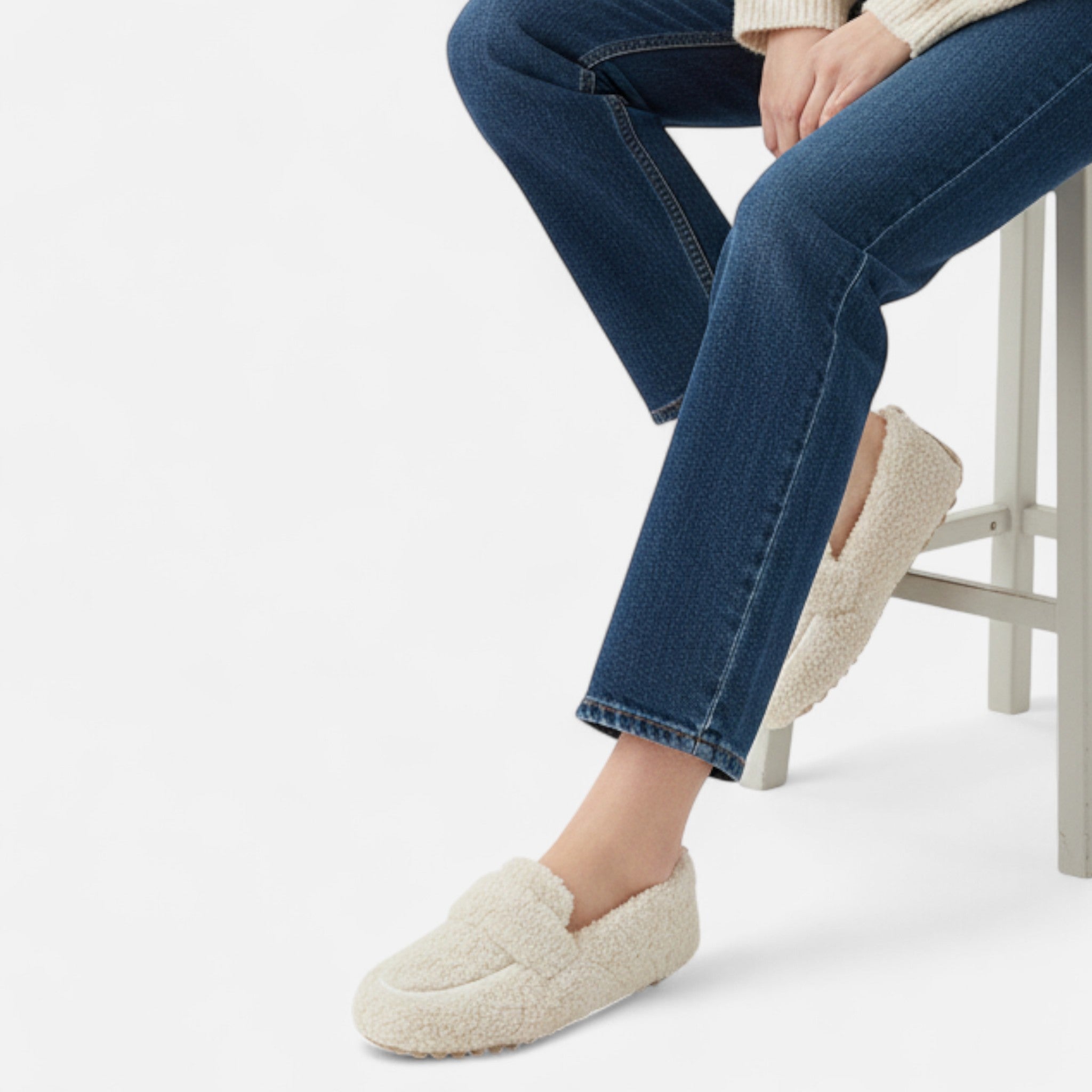Valenta Mode | Damskie Zimowe Buty z Pluszem – Elegancja i Ciepło w Domowym Stylu